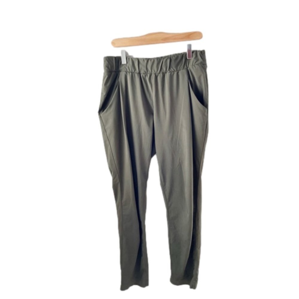MEC Women’s Straight Leg Hiking Pants Olive Size Medium​